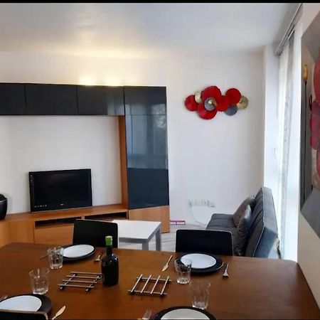 קלישי Superb Modern Apartment מראה חיצוני תמונה