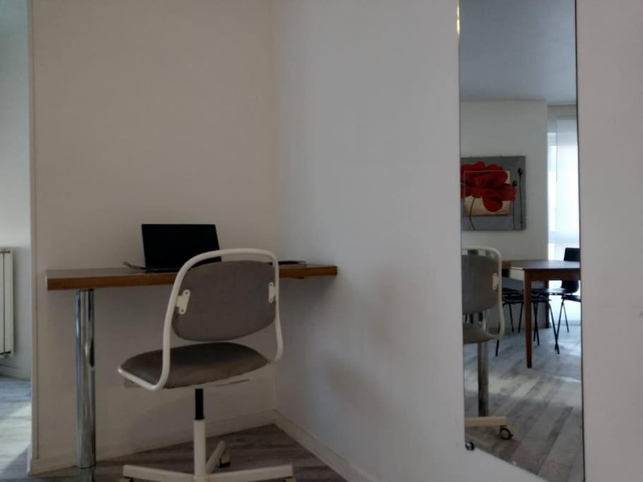 קלישי Superb Modern Apartment מראה חיצוני תמונה
